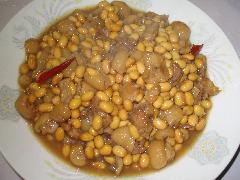 猪蹄焼黄豆