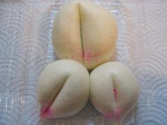 桃まんじゅう